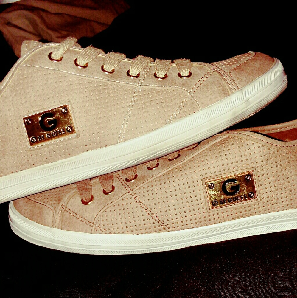Guess tennis shoes